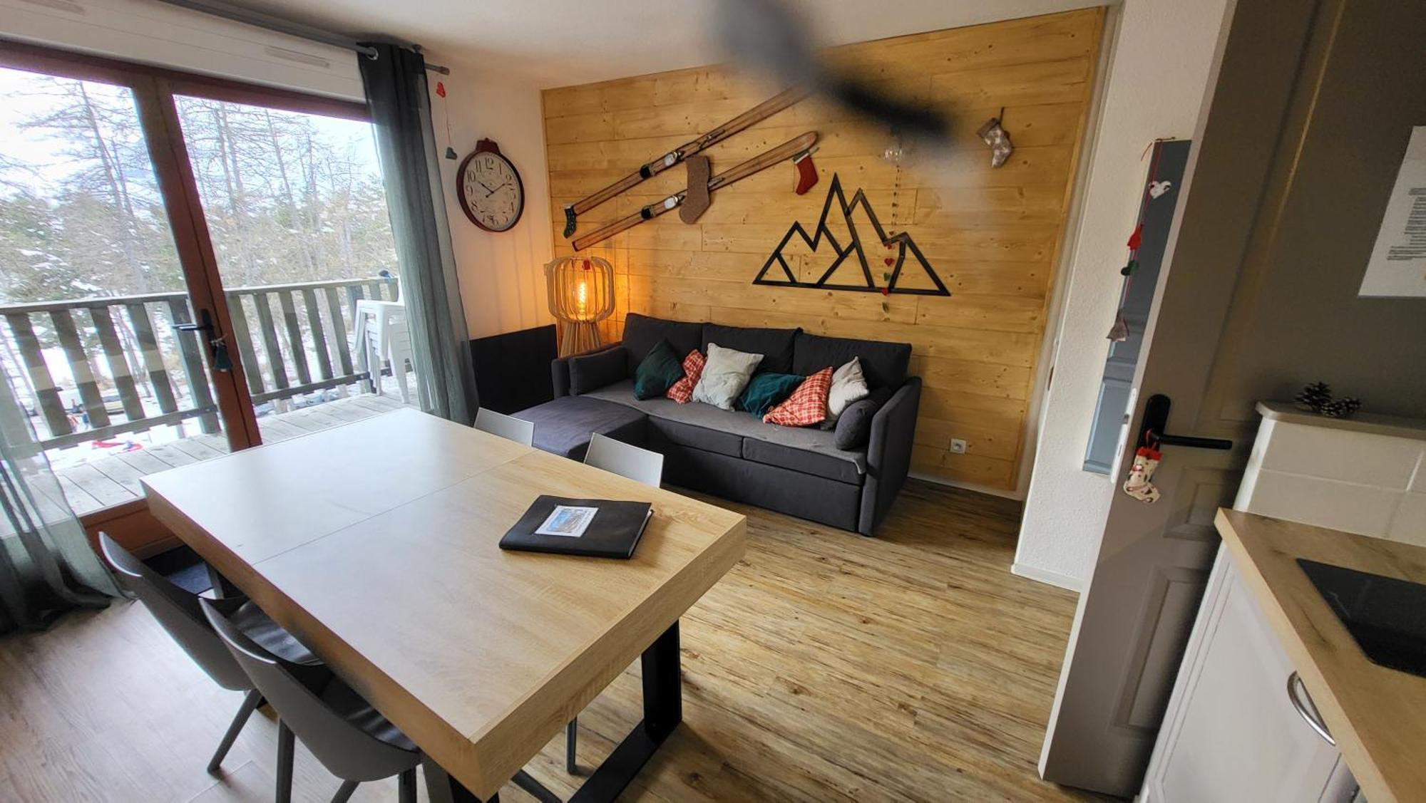 Appartement 4 A 6 Personnes - Chalets D'Aurouze - La Joue Du Loup Le Devoluy Bagian luar foto