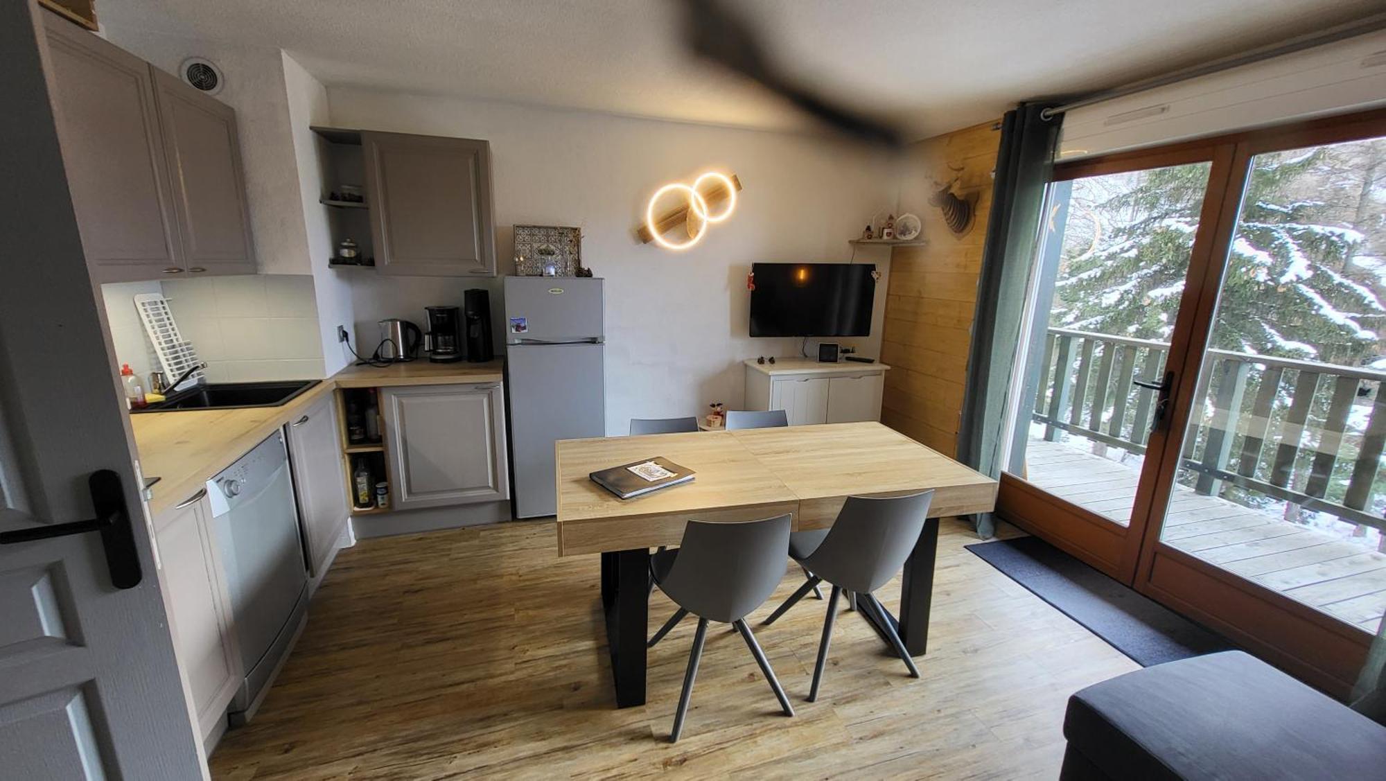Appartement 4 A 6 Personnes - Chalets D'Aurouze - La Joue Du Loup Le Devoluy Bagian luar foto